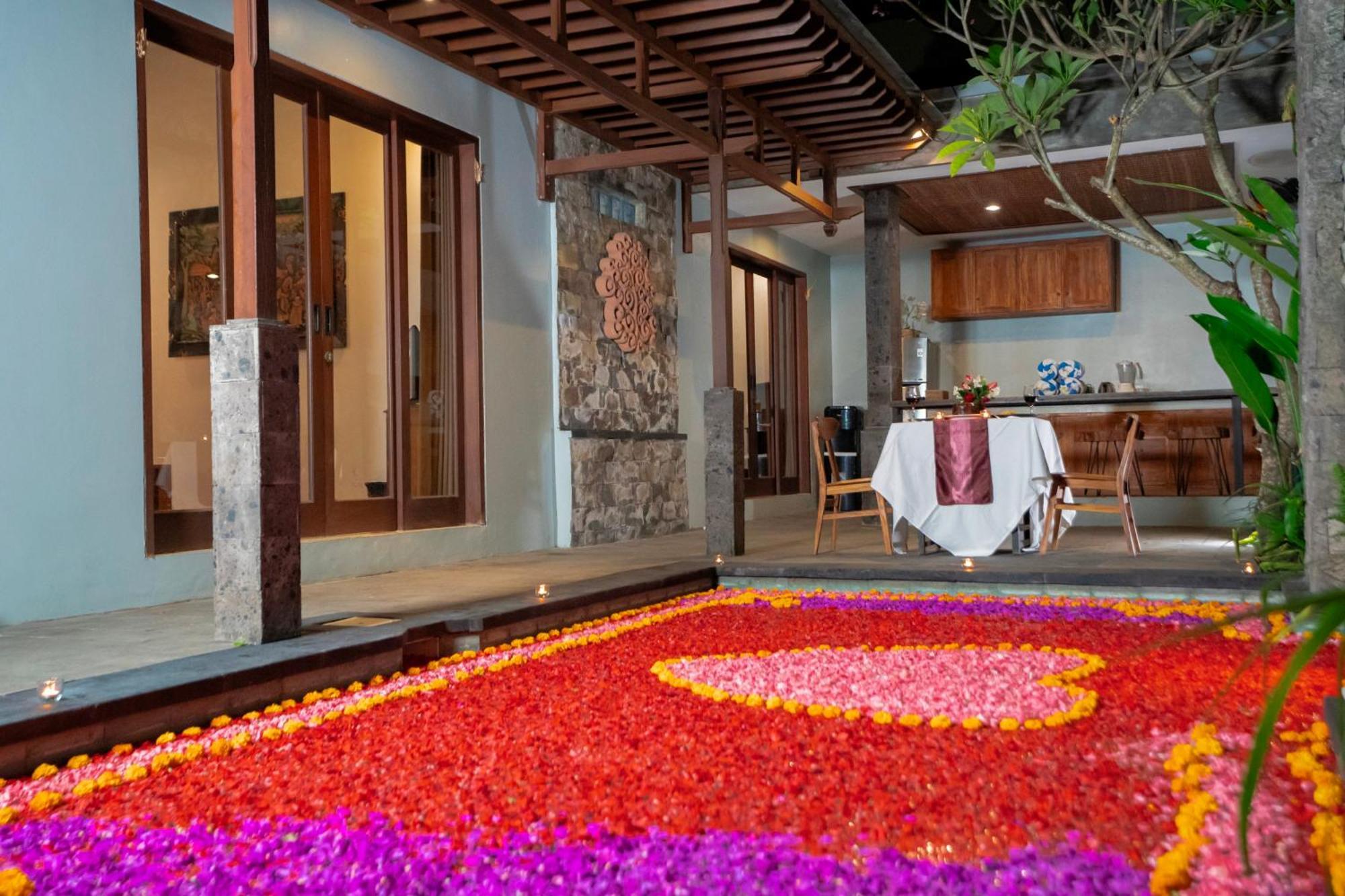 Kusuma Living And Villa Seminyak Екстериор снимка