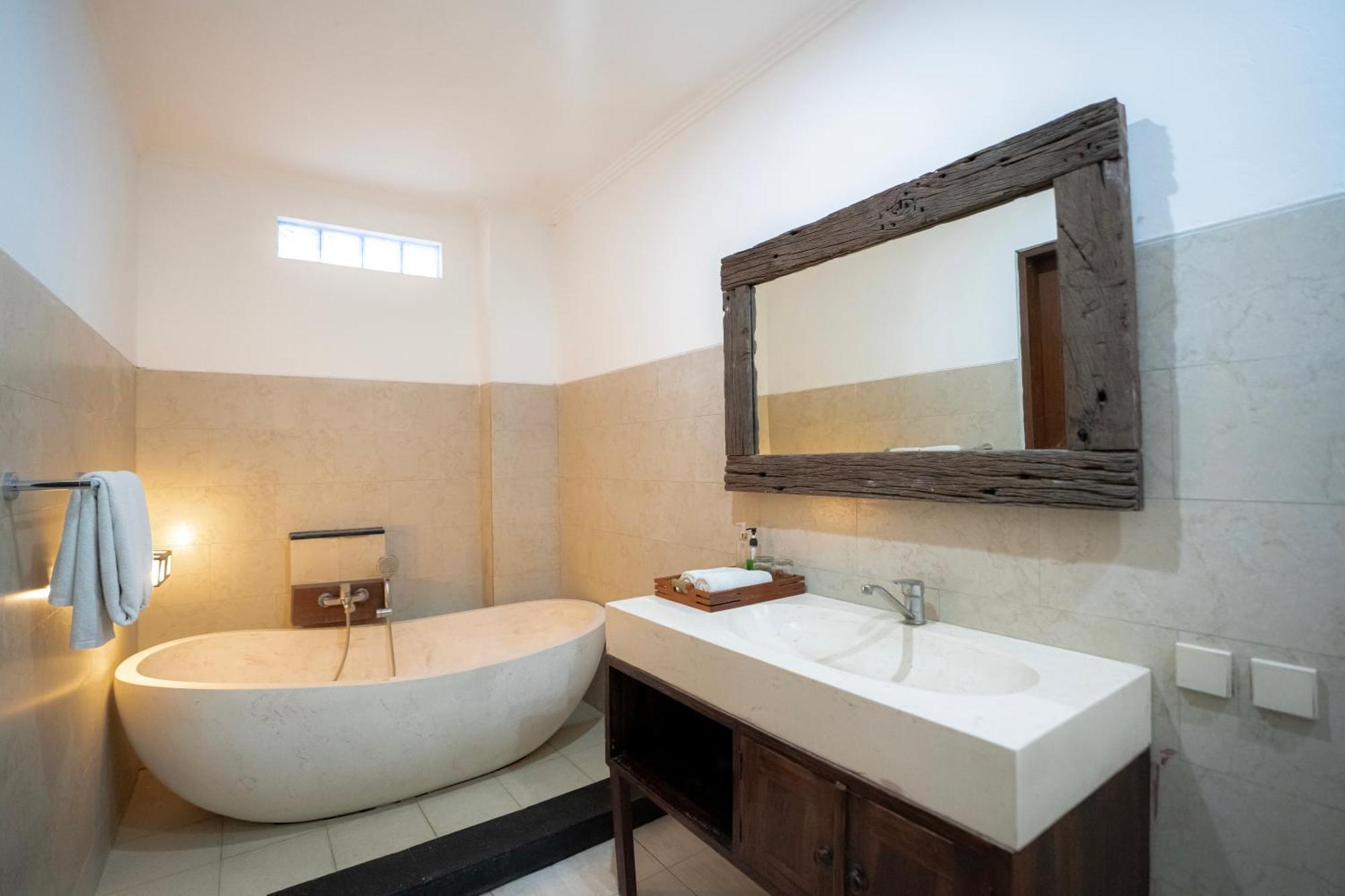 Kusuma Living And Villa Seminyak Екстериор снимка